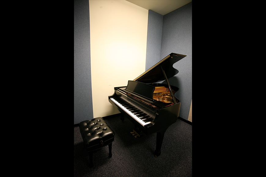 Piano Practice Room, Ferguson Hall