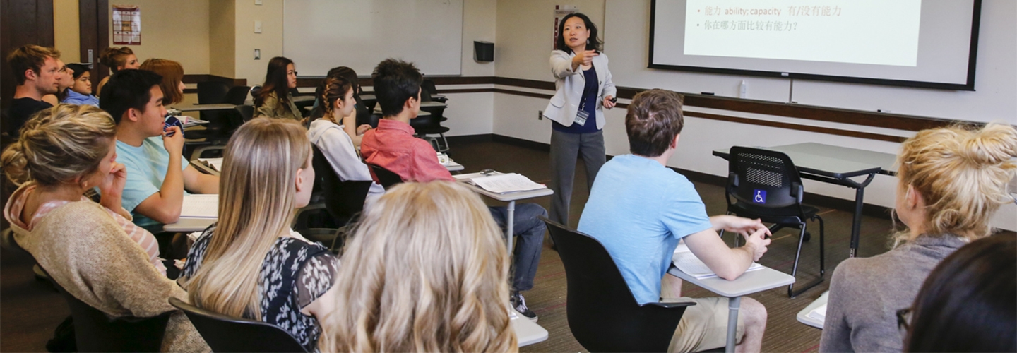 Asian & Middle Eastern Studies class with instructor Chi Ping Li