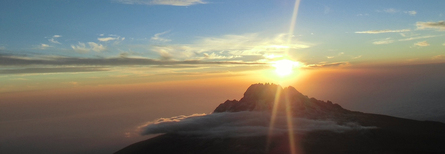 Sunrise at Mount Kilimanjaro (source: Pixabay)