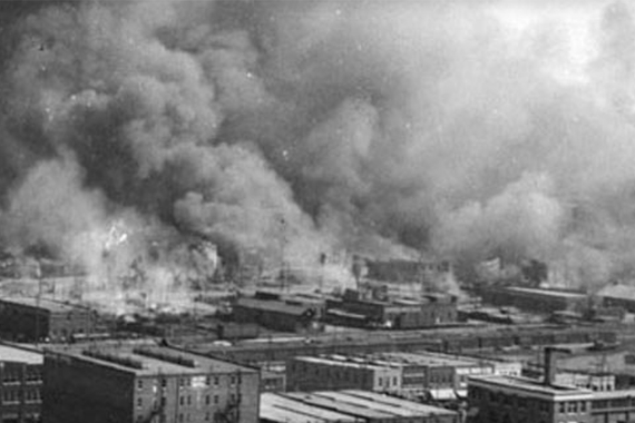 Photo smoke over Tulsa from 1921 Tulsa Race Massacre