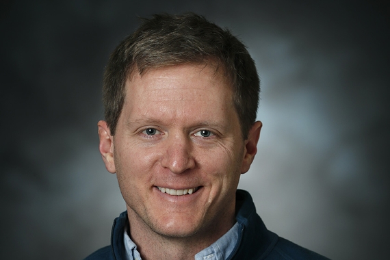 Headshot of Dr. Scott Vrieze