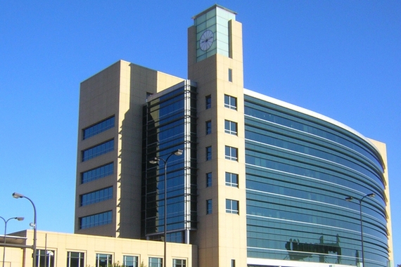 Exterior photo of Federal Reserve 9th District building in Minneapolis MN