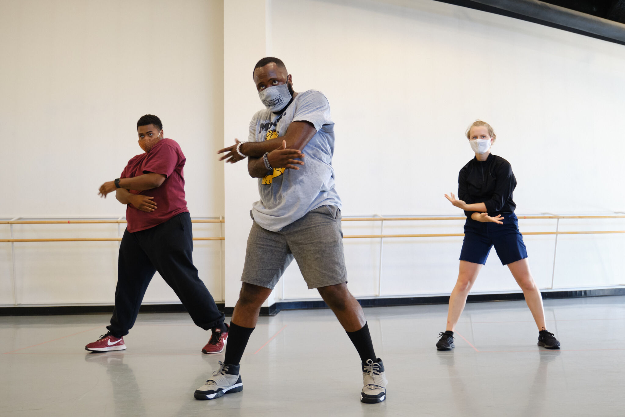 Image: University Dance Theatre rehearsal with Cowles Visiting Artists. Photo by: Randy Karels.
